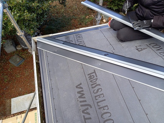 つくば市カバー工事水切り板金の設置